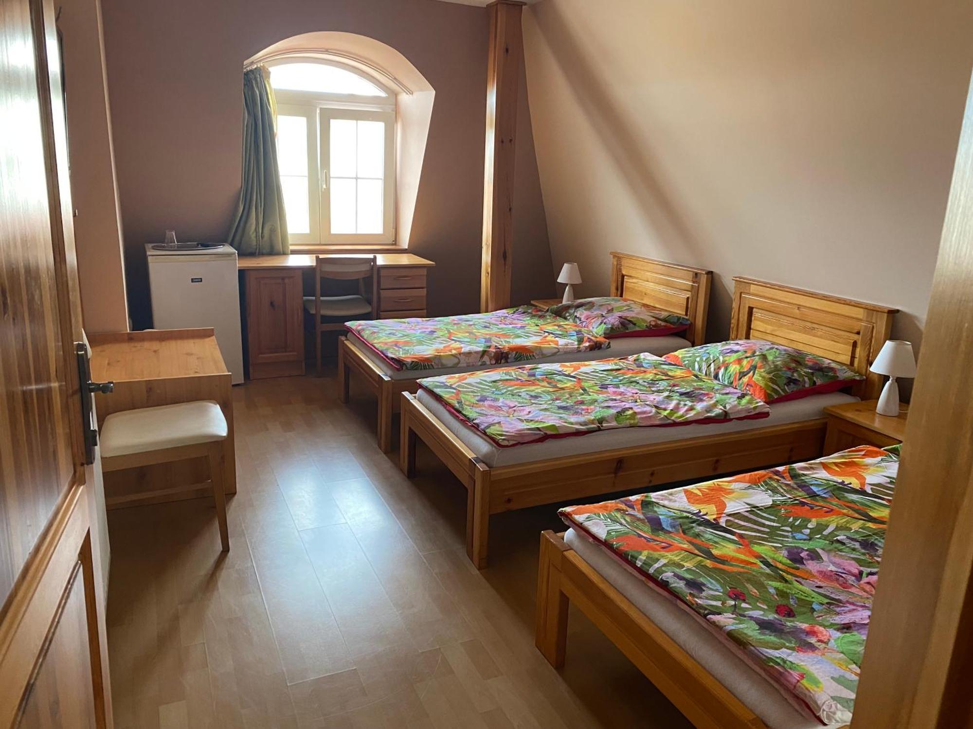 Ambrozia Guesthouse นาชคานีจา ภายนอก รูปภาพ
